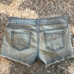 Guess jean shorts size 28